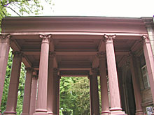 S&uuml;dansicht S&auml;ulenvorhalle nach Bauma&szlig;nahme