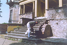 08.07.2003 Beginn Abtrag Freitreppe