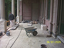 S&uuml;dloggia, Fu&szlig;boden